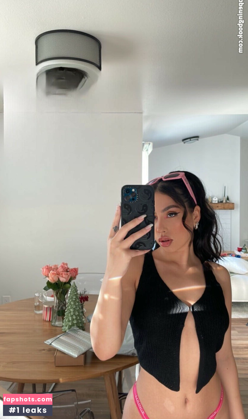 Melissa Estrella gallery photo #47