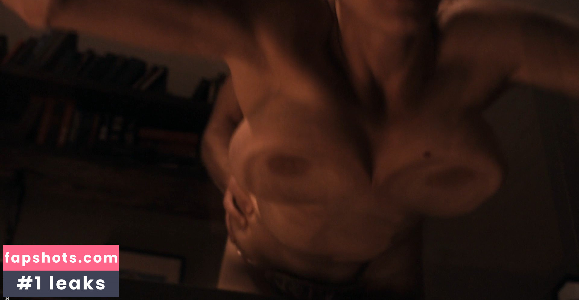 Melissa Jones gallery photo #4