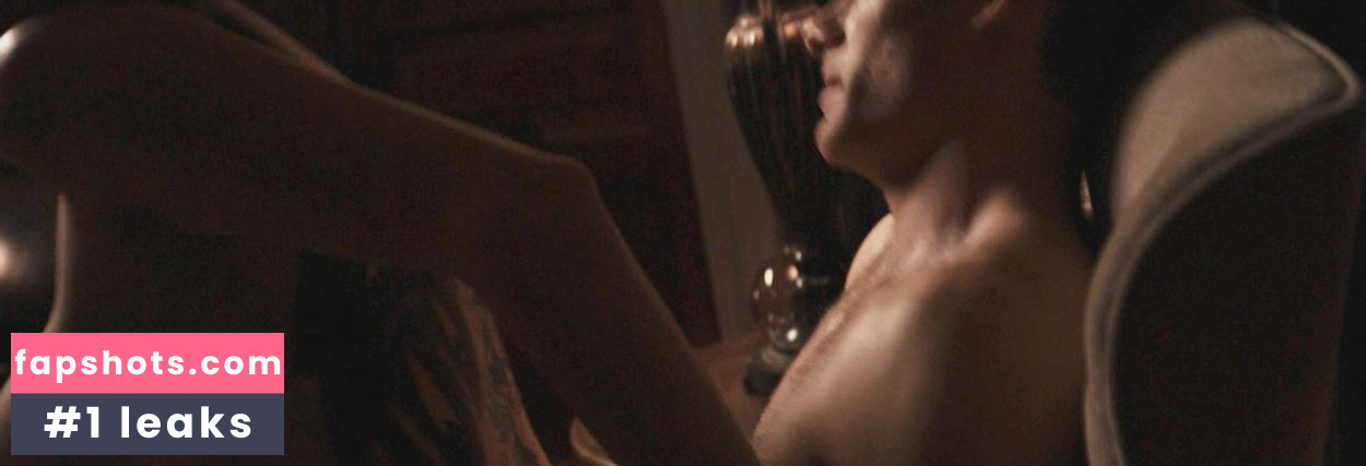 Melissa Jones gallery photo #8