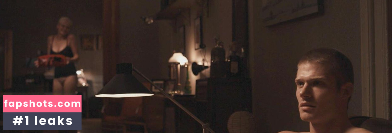 Melissa Jones gallery photo #9