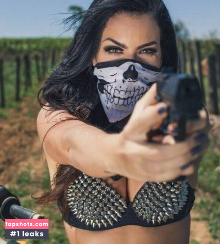 Melissa Lameira gallery photo #17