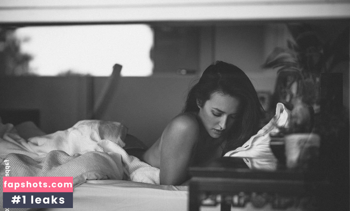 Melissa Mai gallery photo #14