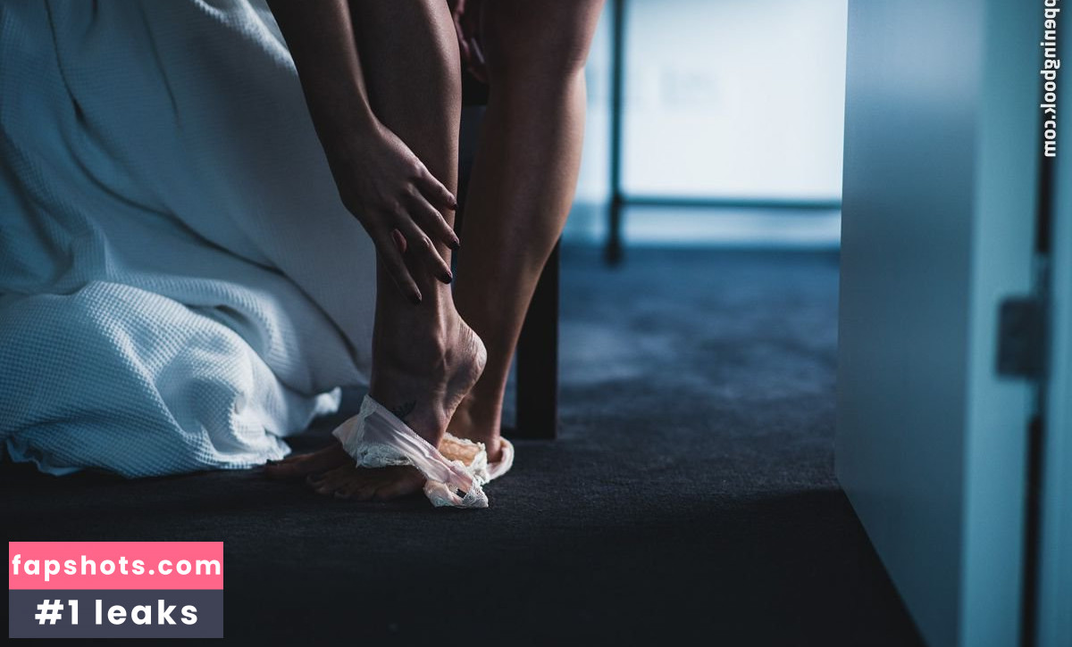 Melissa Mai gallery photo #19