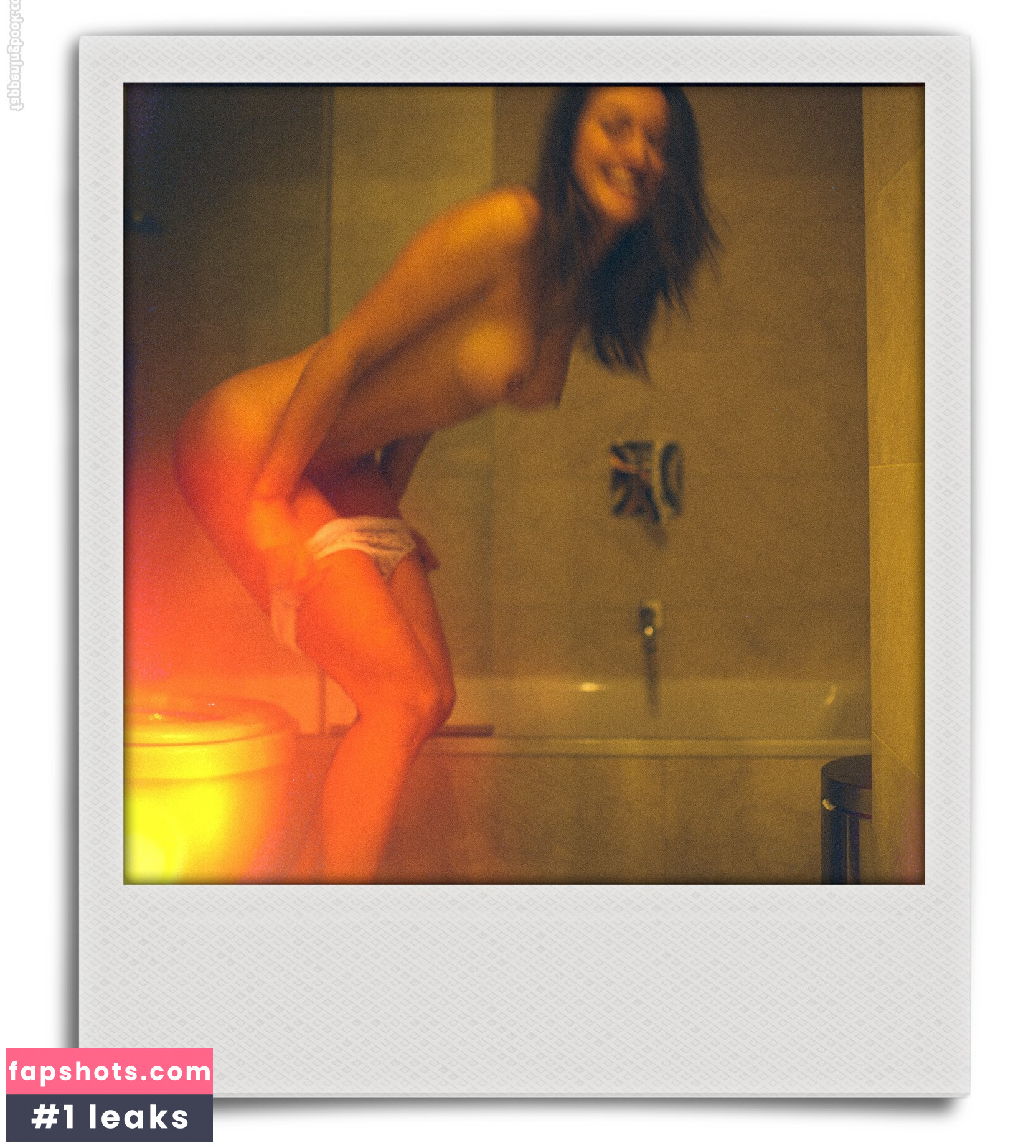 Melissa Mai gallery photo #4