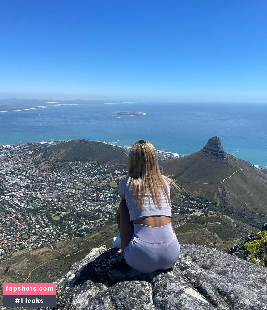 Melissa Reddy gallery photo #101