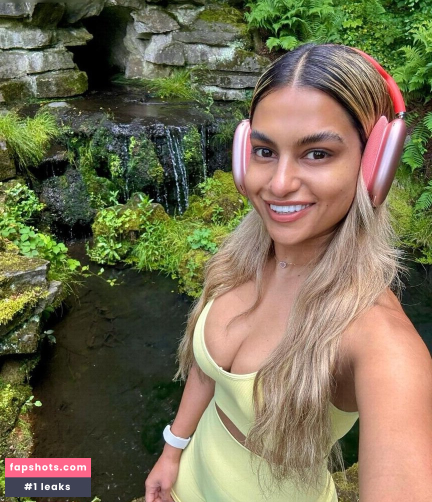 Melissa Reddy gallery photo #47