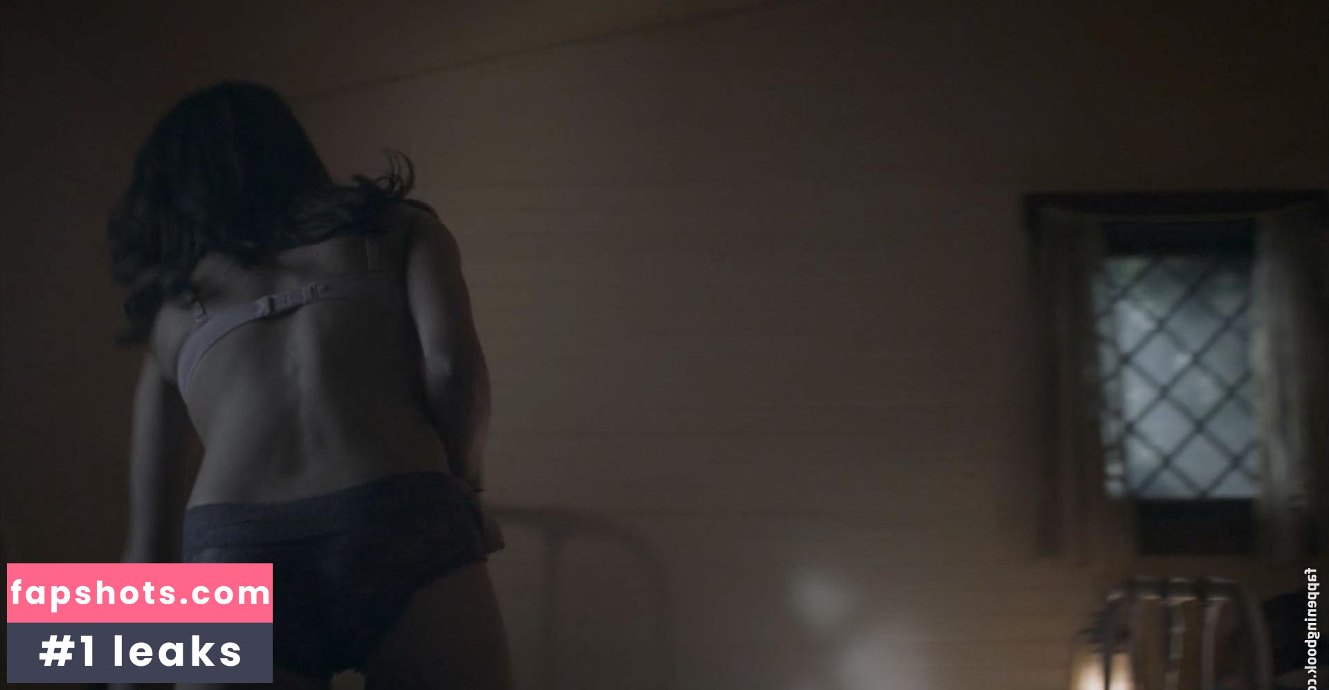 Melissa Roxburgh gallery photo #138