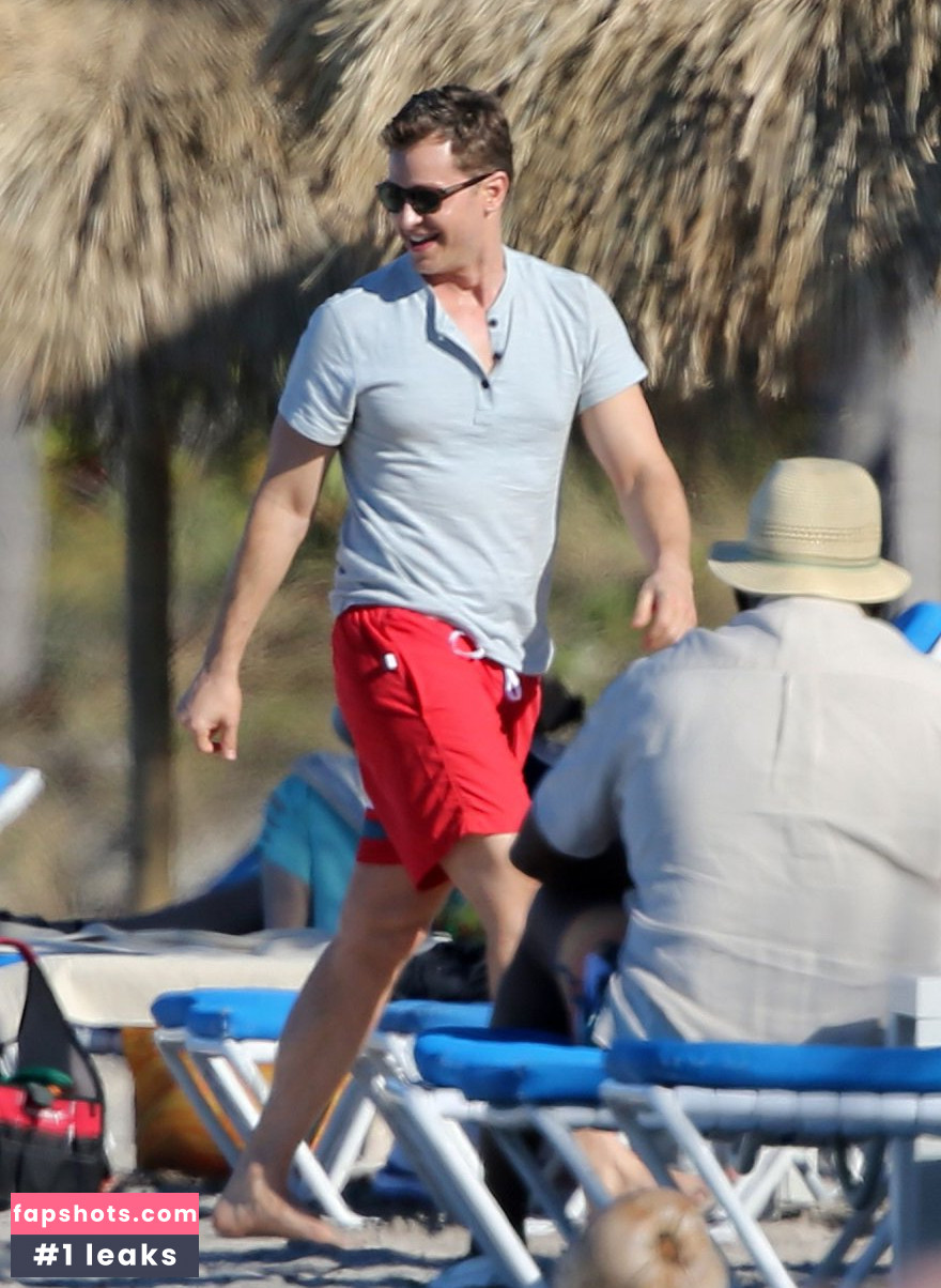 Melissa Roxburgh gallery photo #176