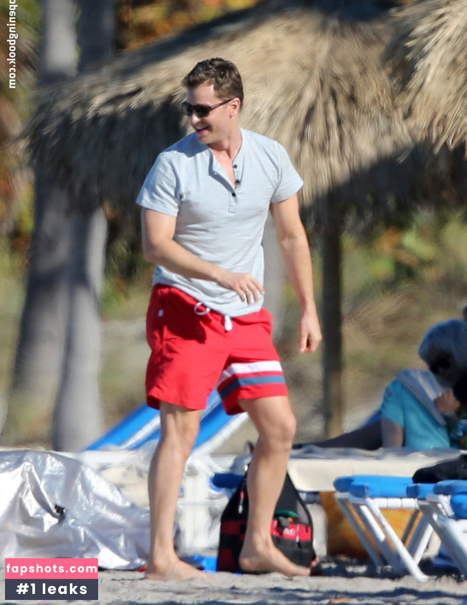 Melissa Roxburgh gallery photo #180