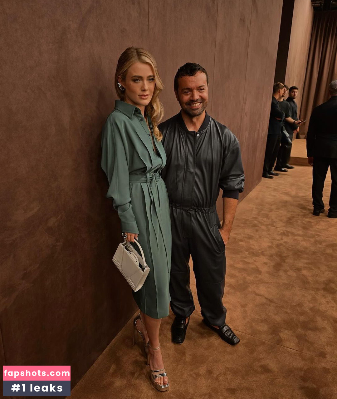 Melissa Roxburgh gallery photo #4