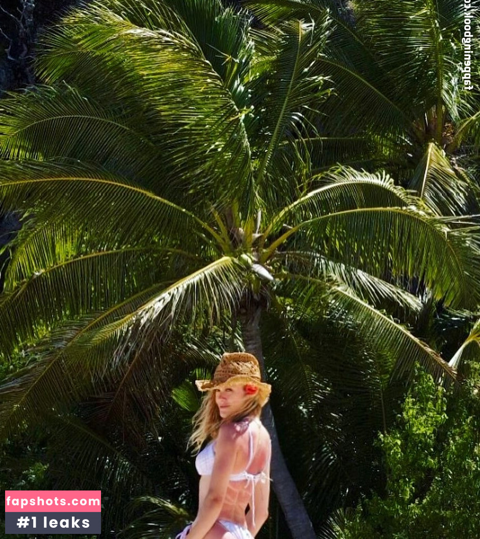 Melissa Roxburgh Nude Leaks OnlyFans Photos #69 - LeakJerk