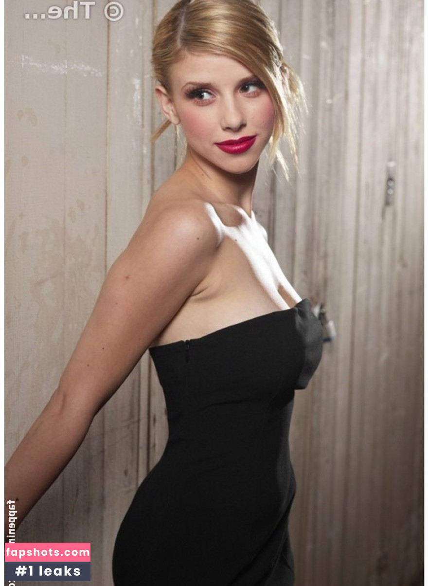 Melissa Schuman gallery photo #5