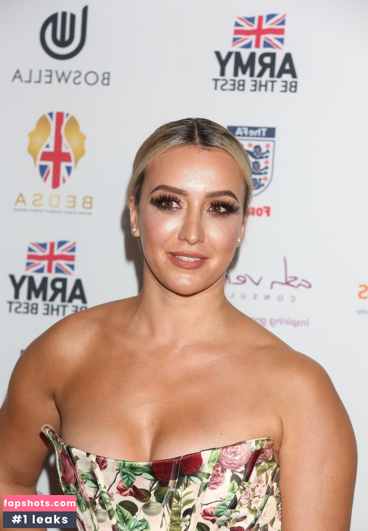 Melissa Takimoglu gallery photo #4