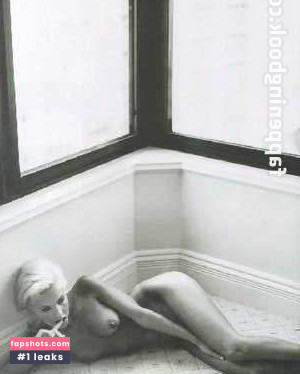 Melissa Tkautz gallery photo #10