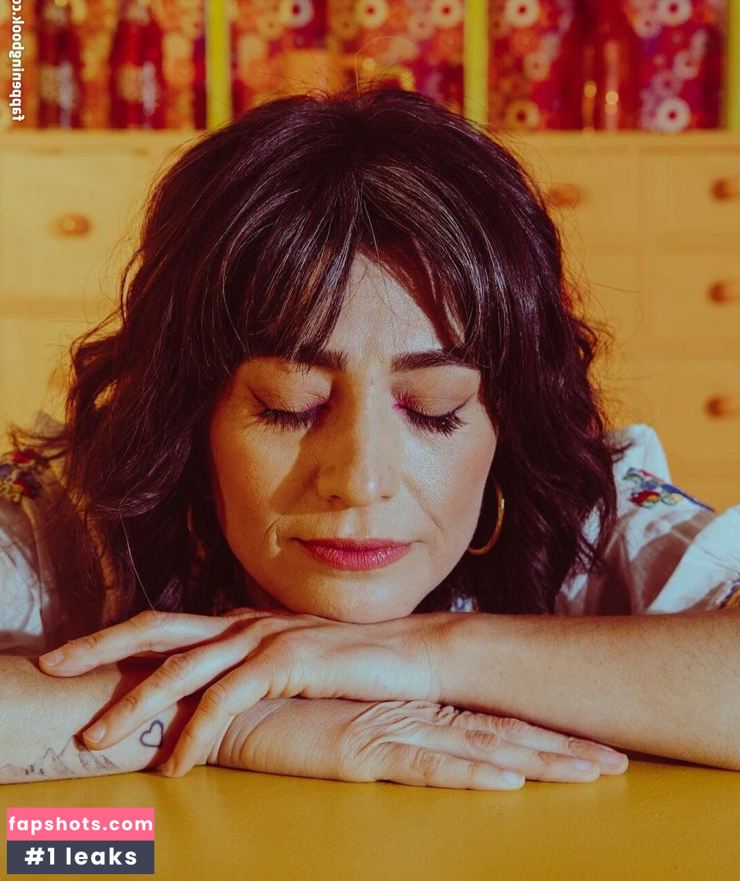 Melissa Villasenor nude babe gallery