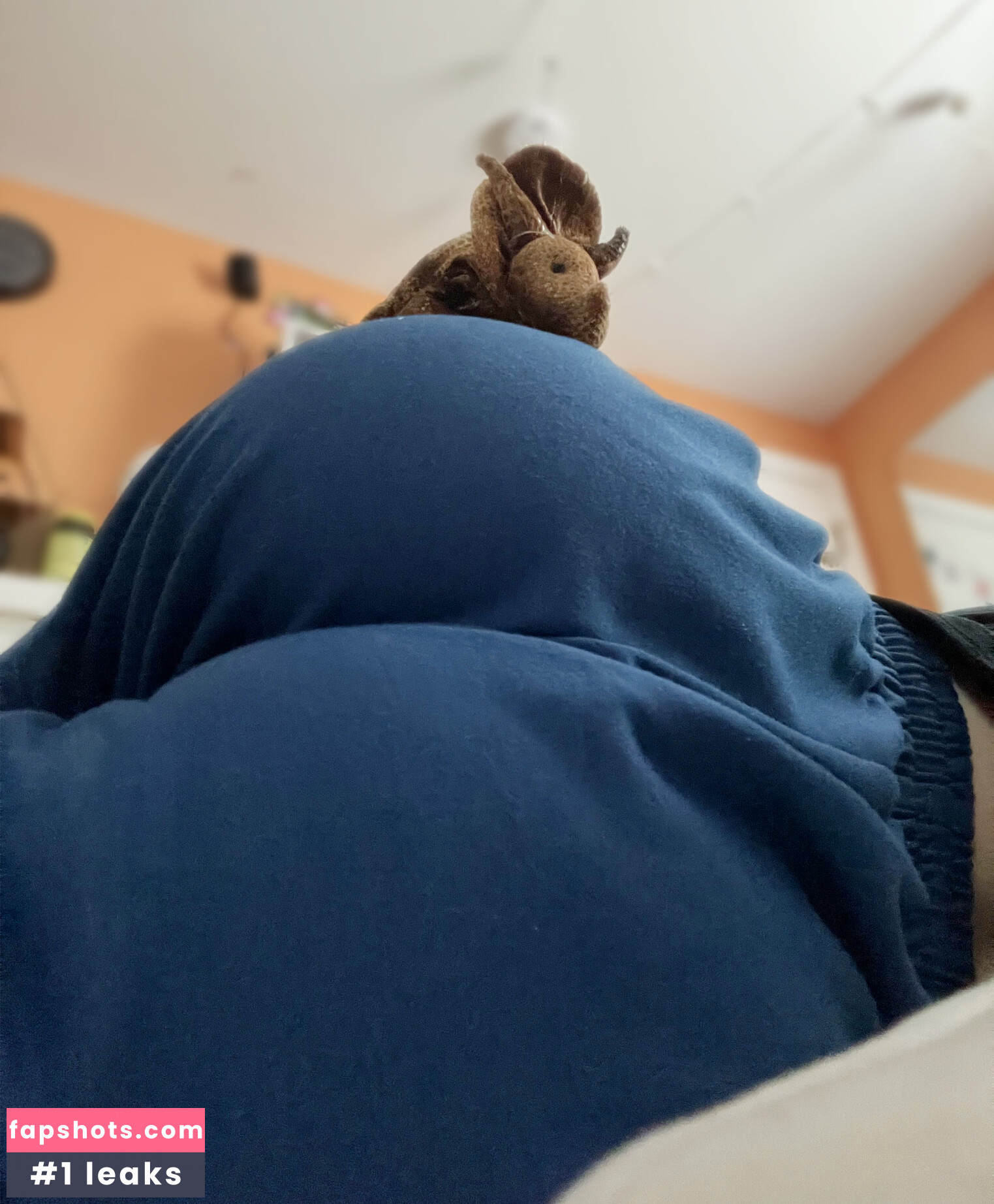 Mello Mutinus nude babe gallery