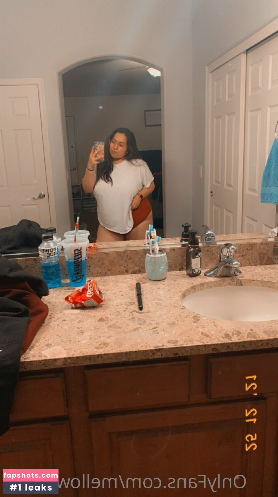 mellowmel20 gallery photo #2