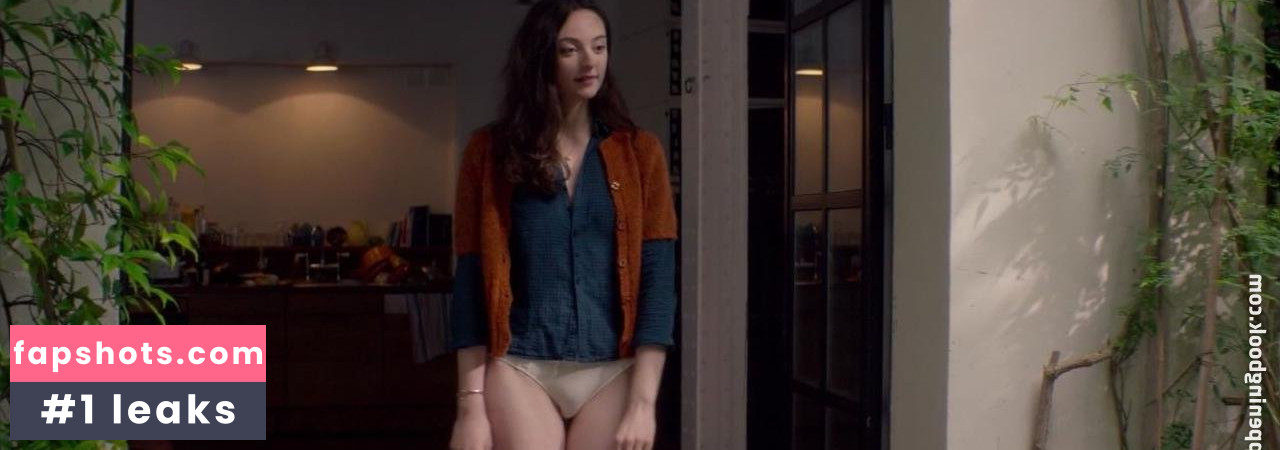 Mélodie Richard nude babe gallery