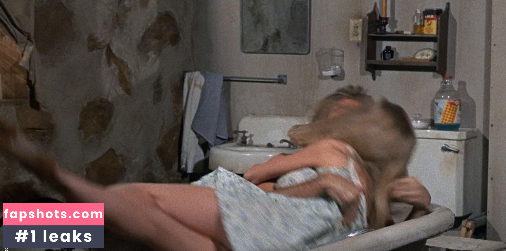 Melody Johnson gallery photo #14