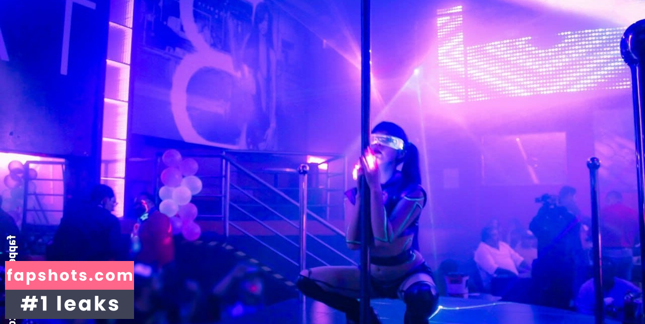 Melody Mew gallery photo #39