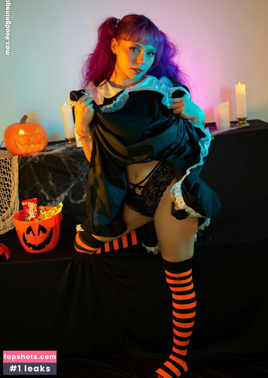 Melody Mew gallery photo #57