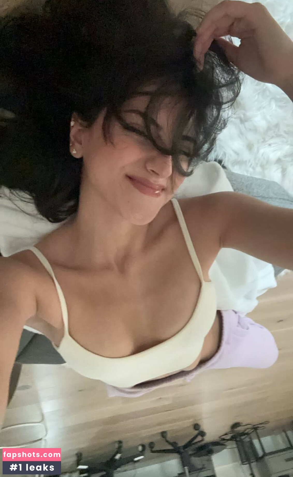 Melody Oz gallery photo #109