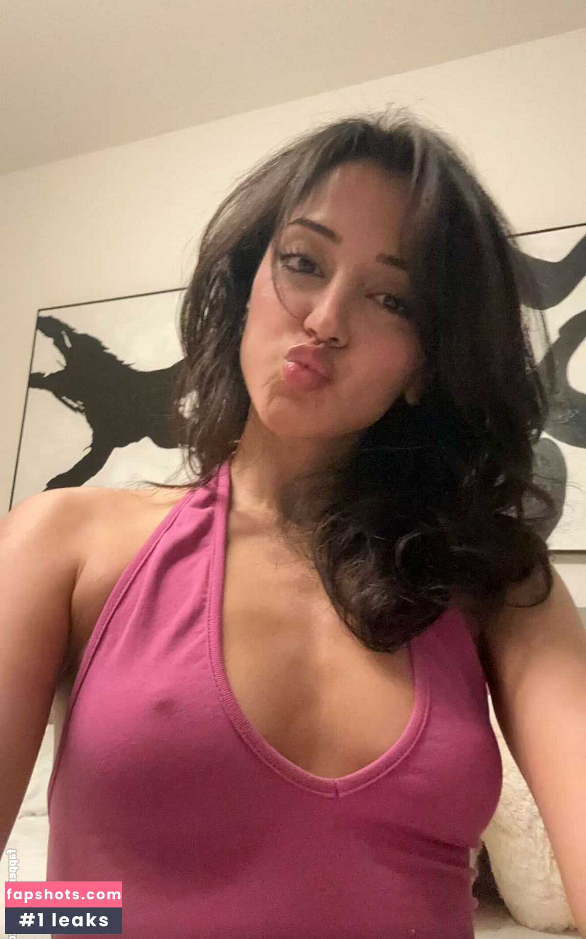 Melody Oz gallery photo #29