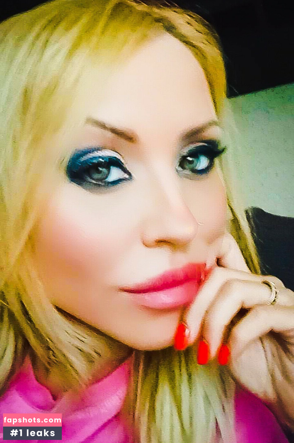 Melody Star gallery photo #3