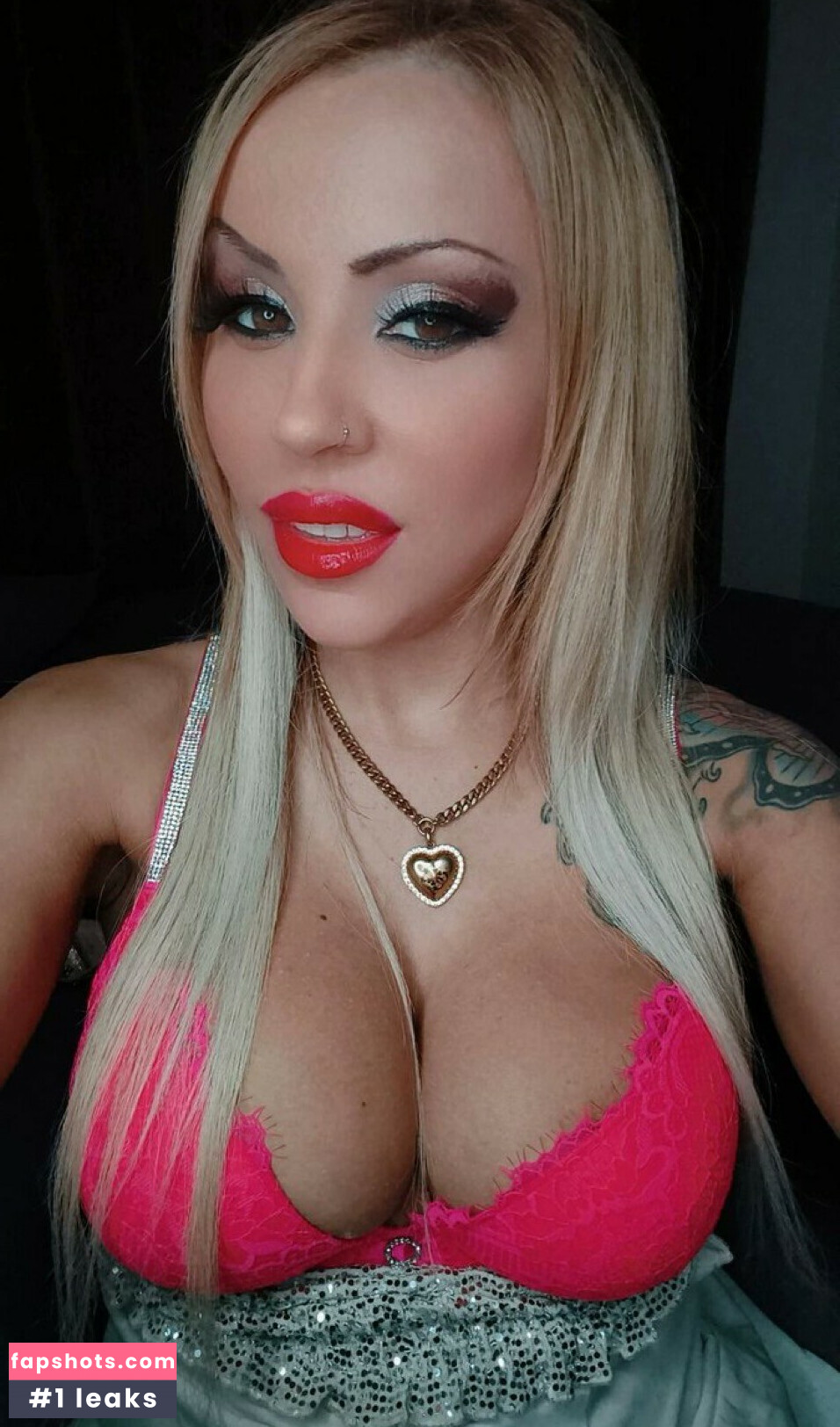 Melody Star gallery photo #4