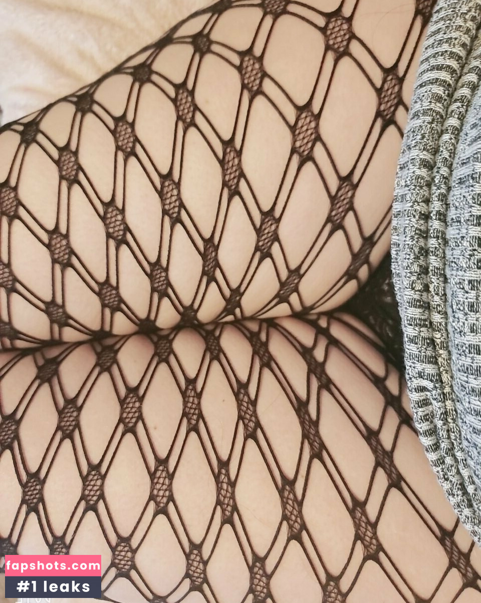 melody.tmw gallery photo #27