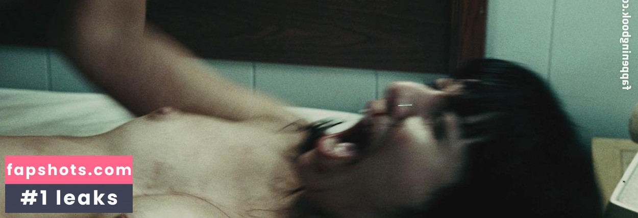 Melody Zara gallery photo #3