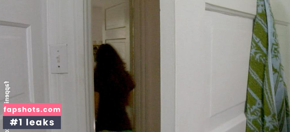 Melonie Diaz gallery photo #16