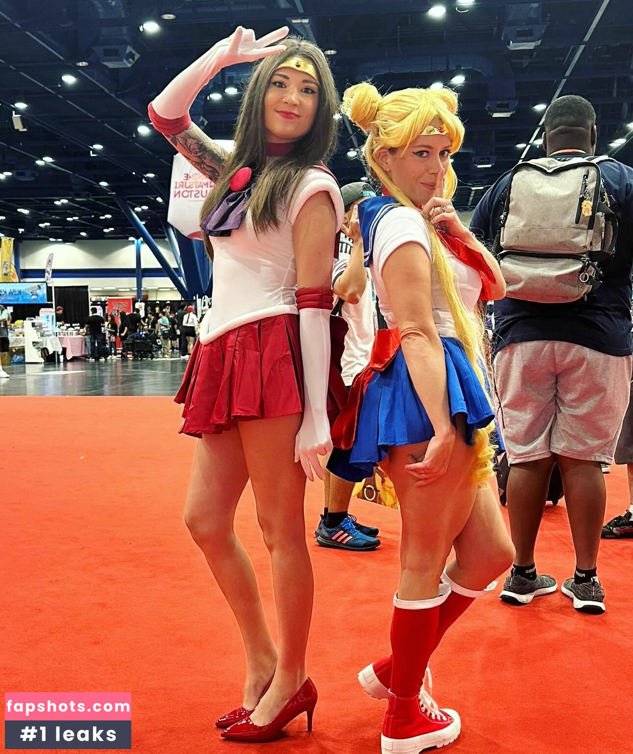 Melonie Mac gallery photo #6