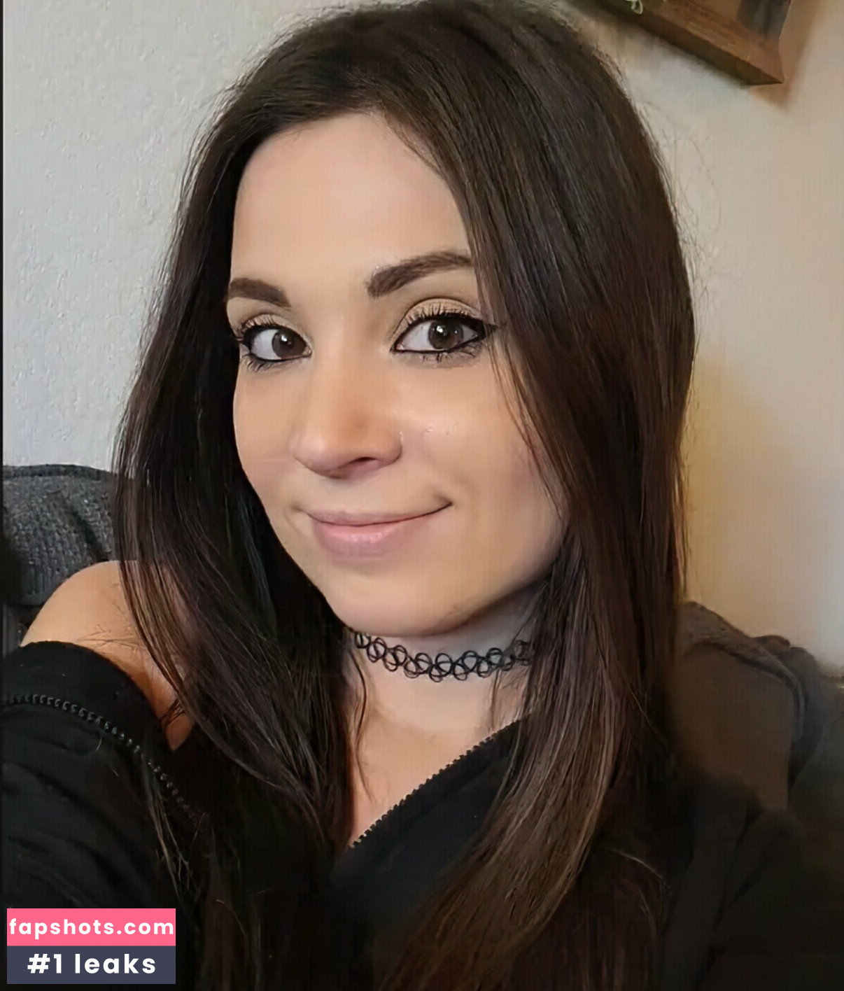 MelonieMac gallery photo #103