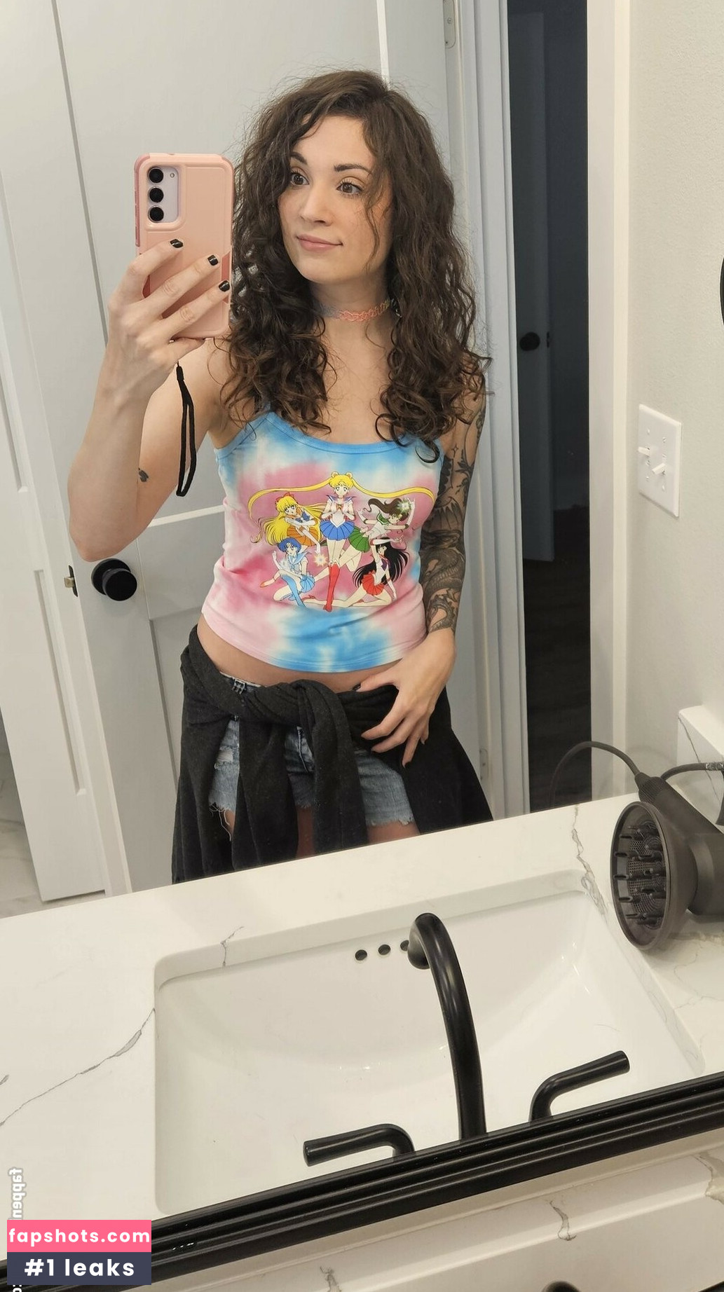 MelonieMac gallery photo #123