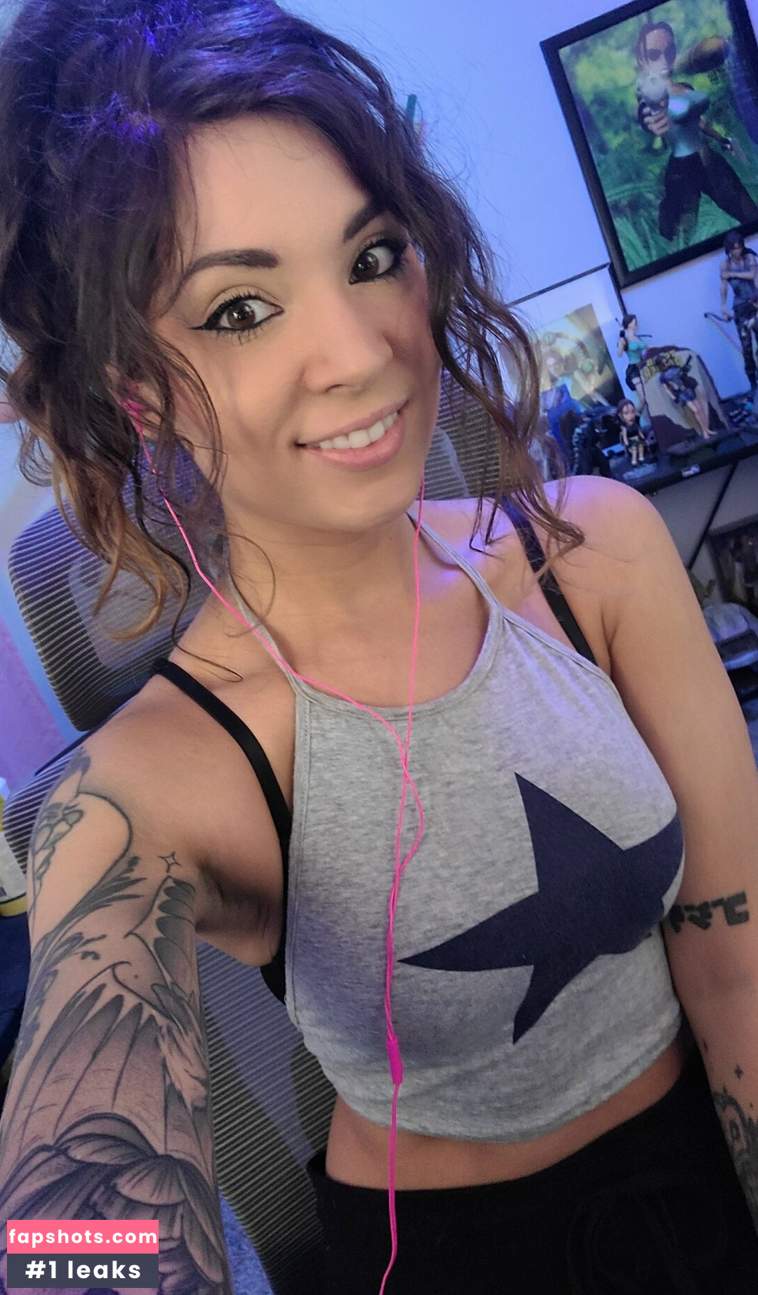 MelonieMac gallery photo #131