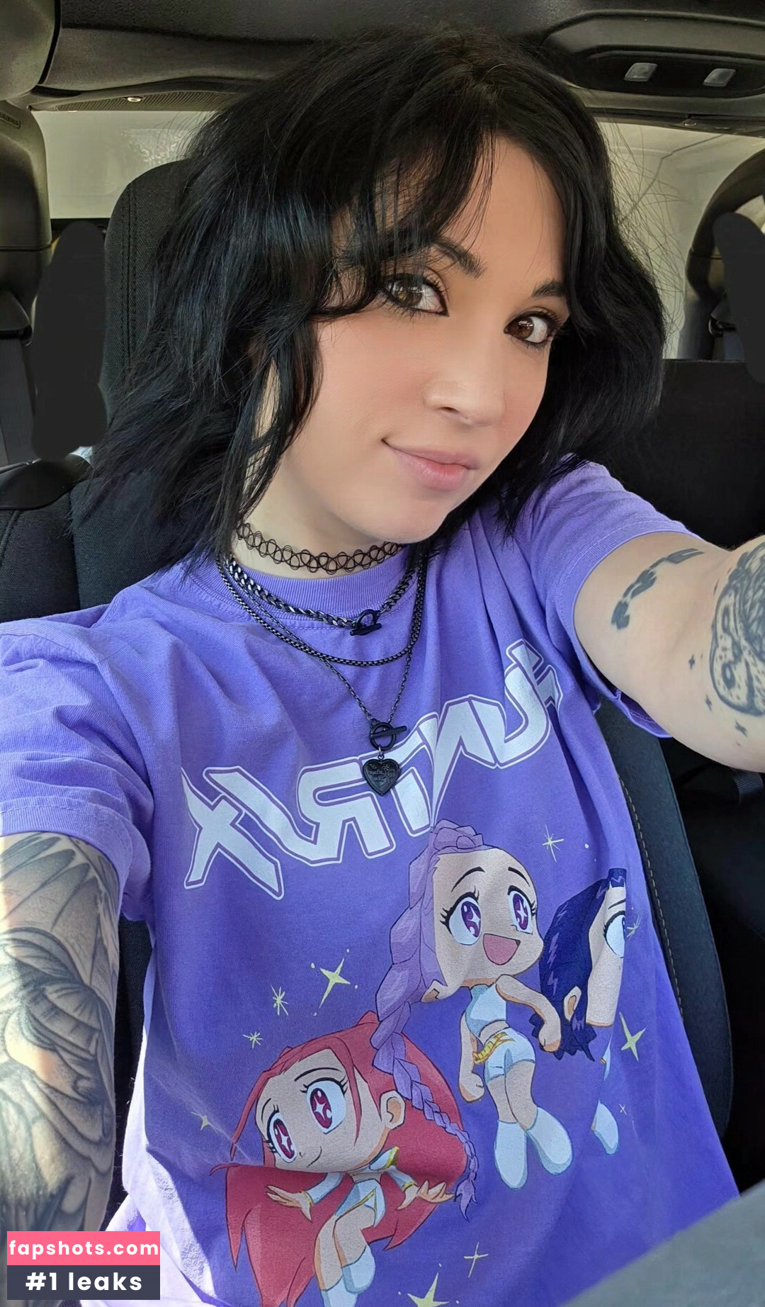 MelonieMac gallery photo #21