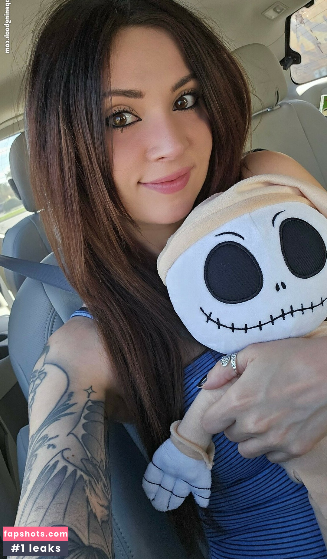 MelonieMac gallery photo #31