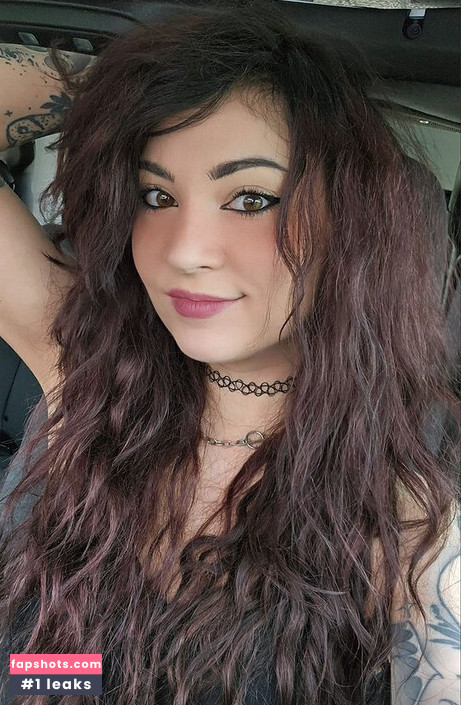 MelonieMac gallery photo #46