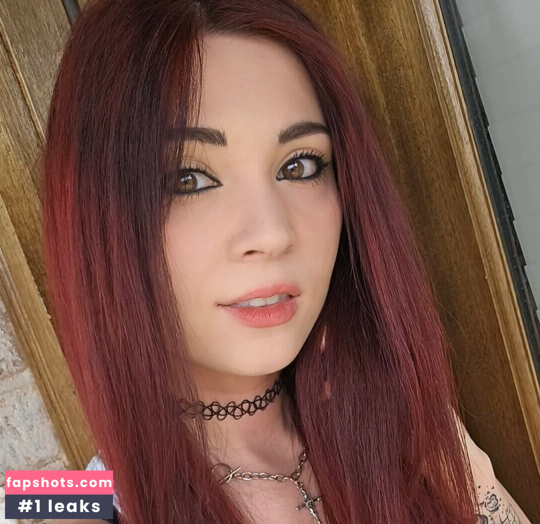 MelonieMac gallery photo #65