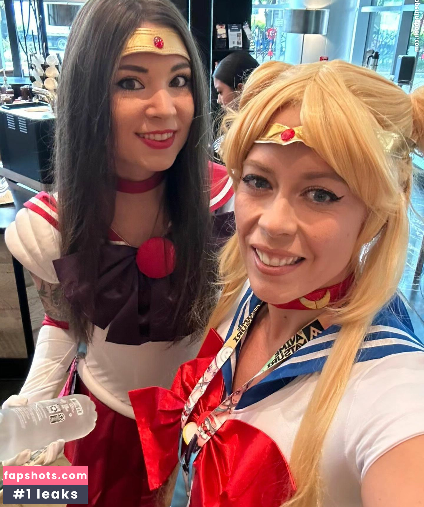 MelonieMac gallery photo #90