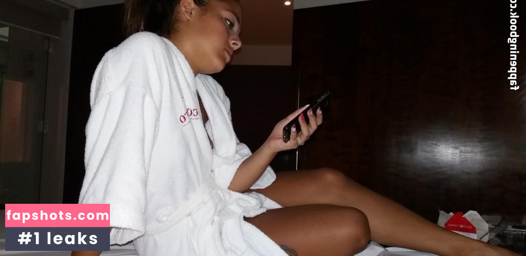 Melony Vitoria gallery photo #2