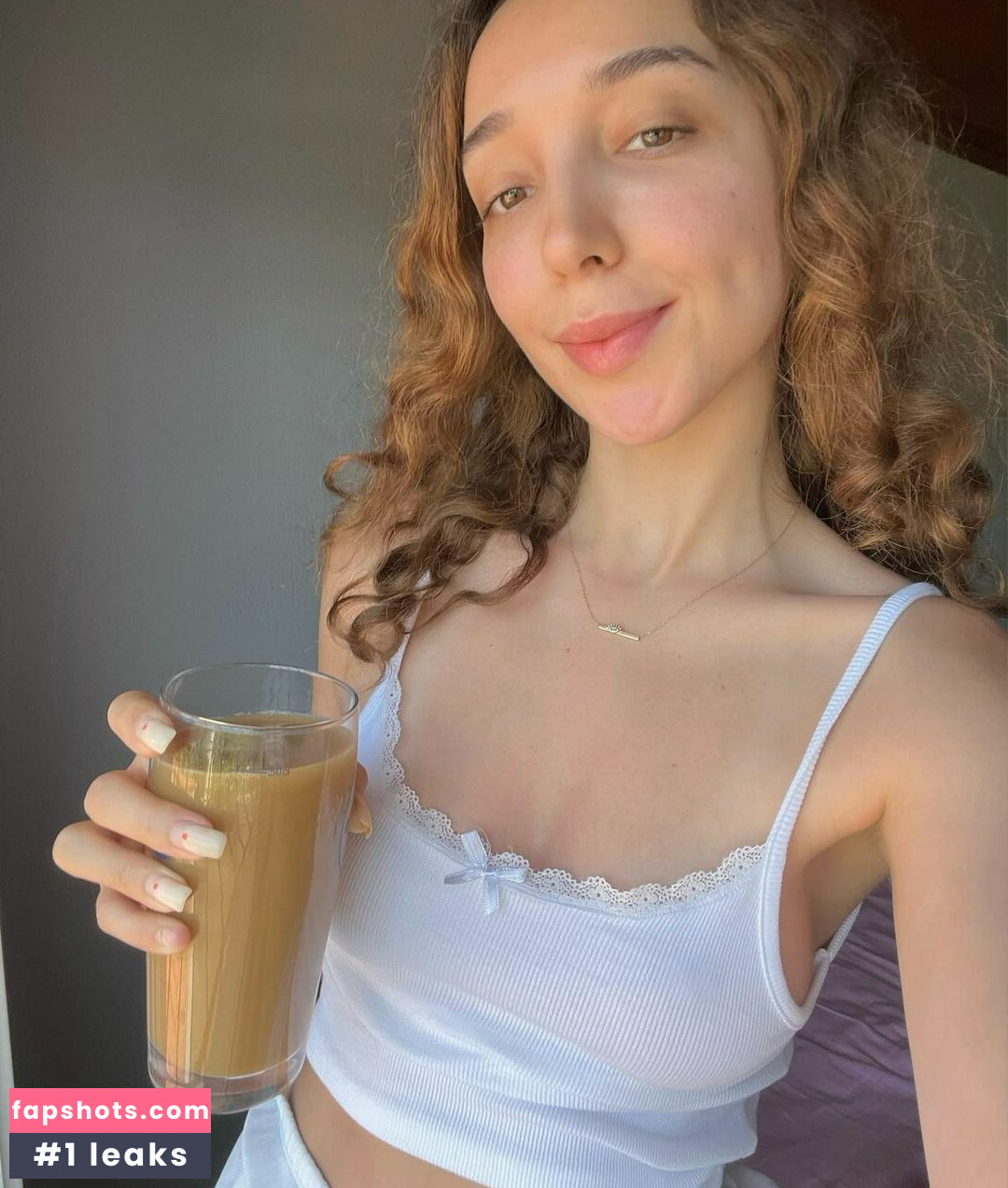 Meltem Koc gallery photo #11