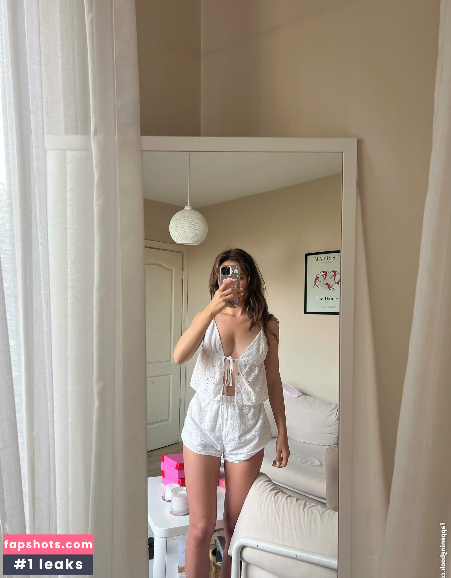 Meltem Koc gallery photo #3