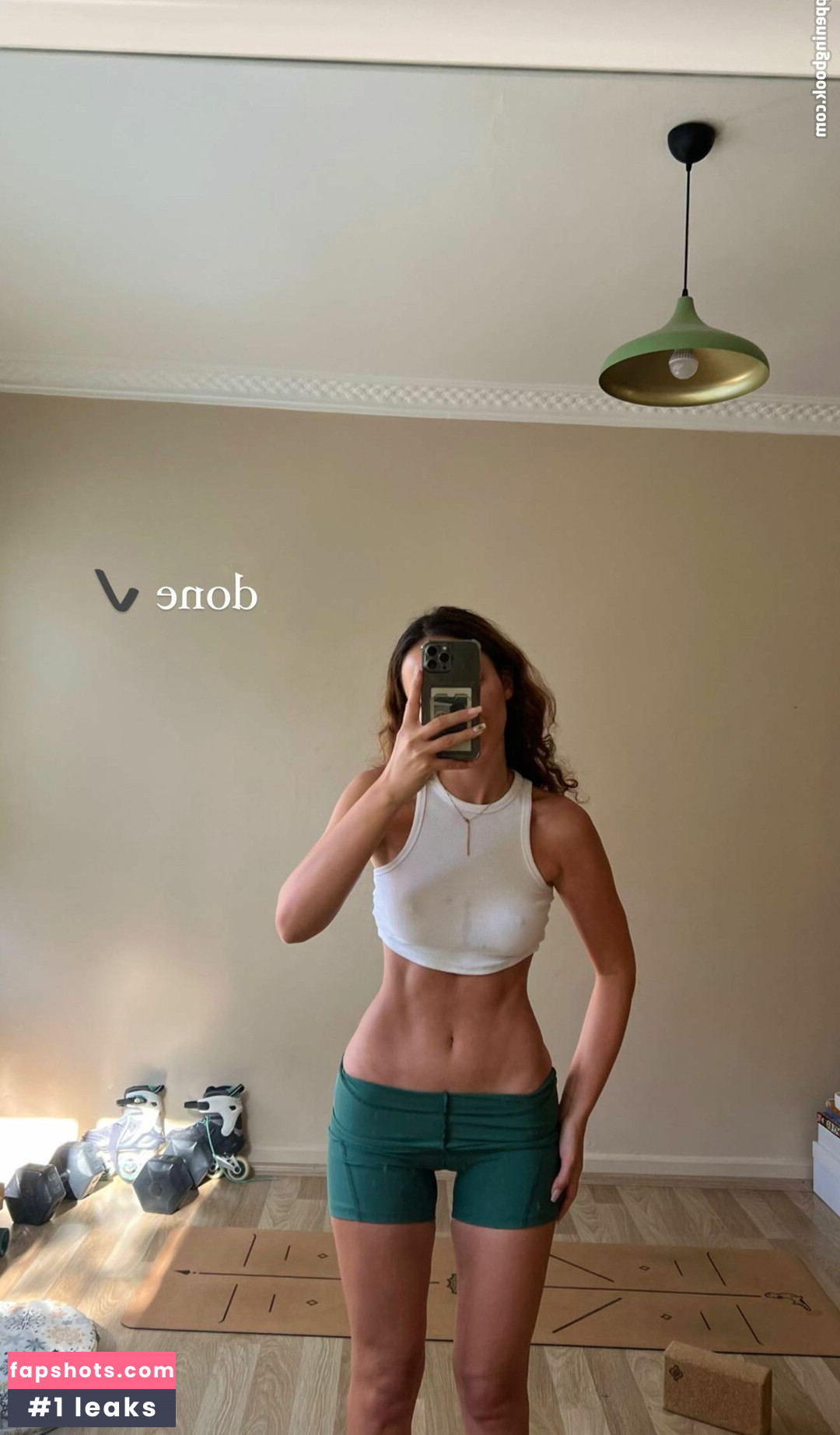 Meltem Koc gallery photo #5