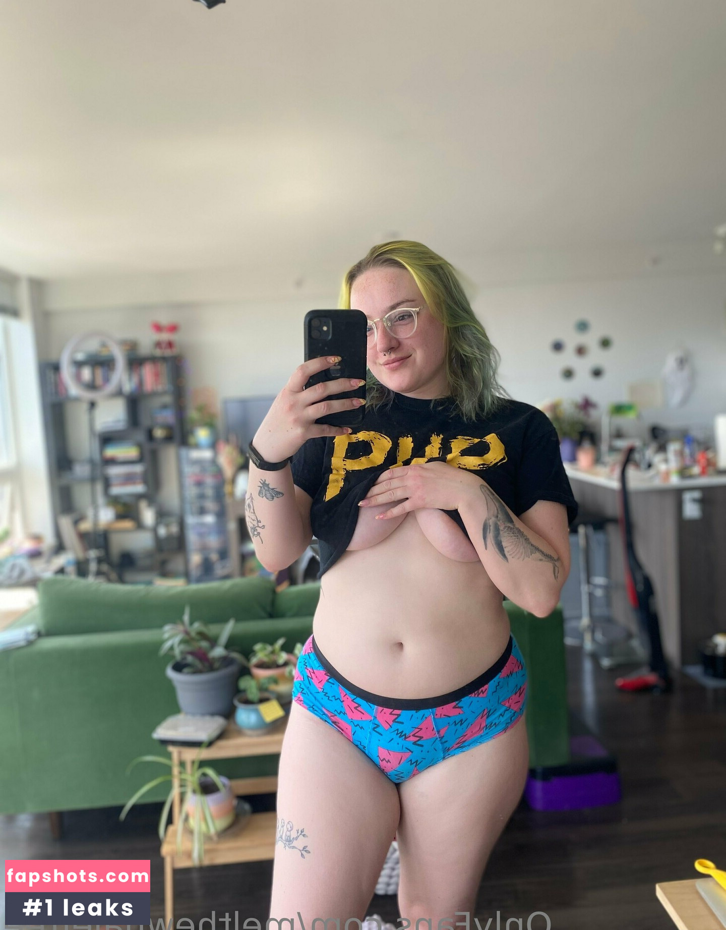 melthewhalefree gallery photo #13