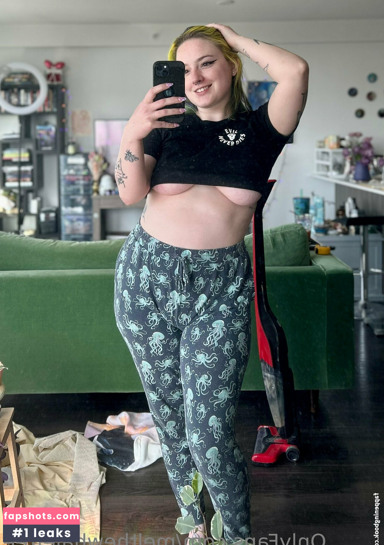 melthewhalefree gallery photo #17