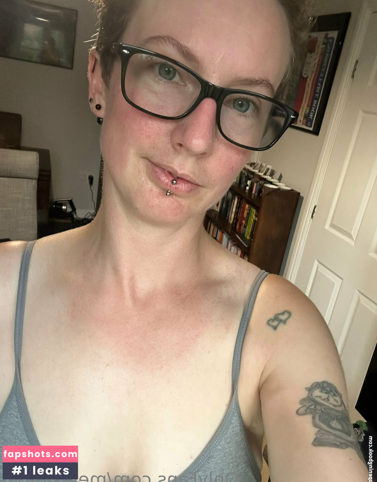 melusina90 gallery photo #20