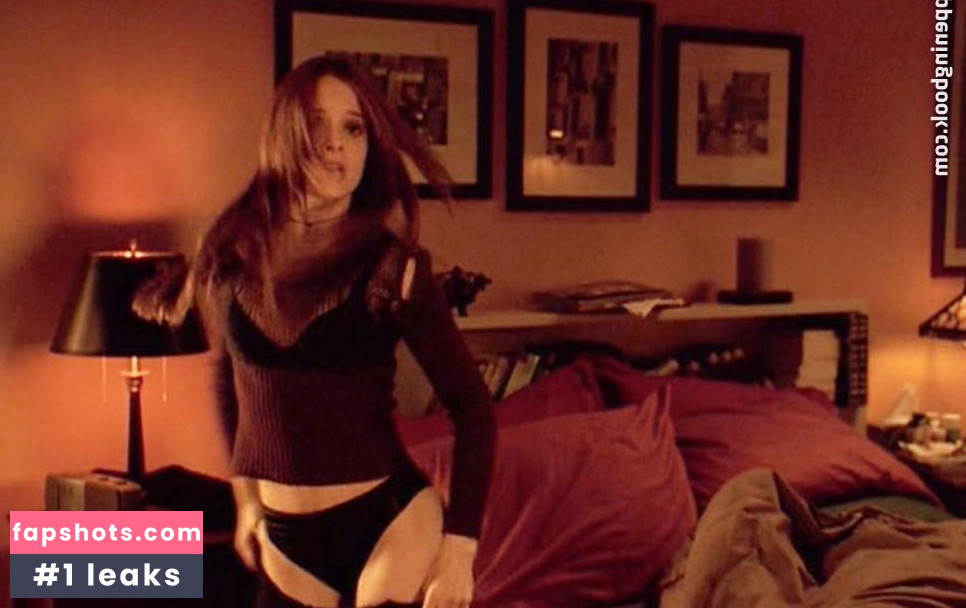 Mena Suvari Nude Leaks OnlyFans Photos #84 - LeakJerk