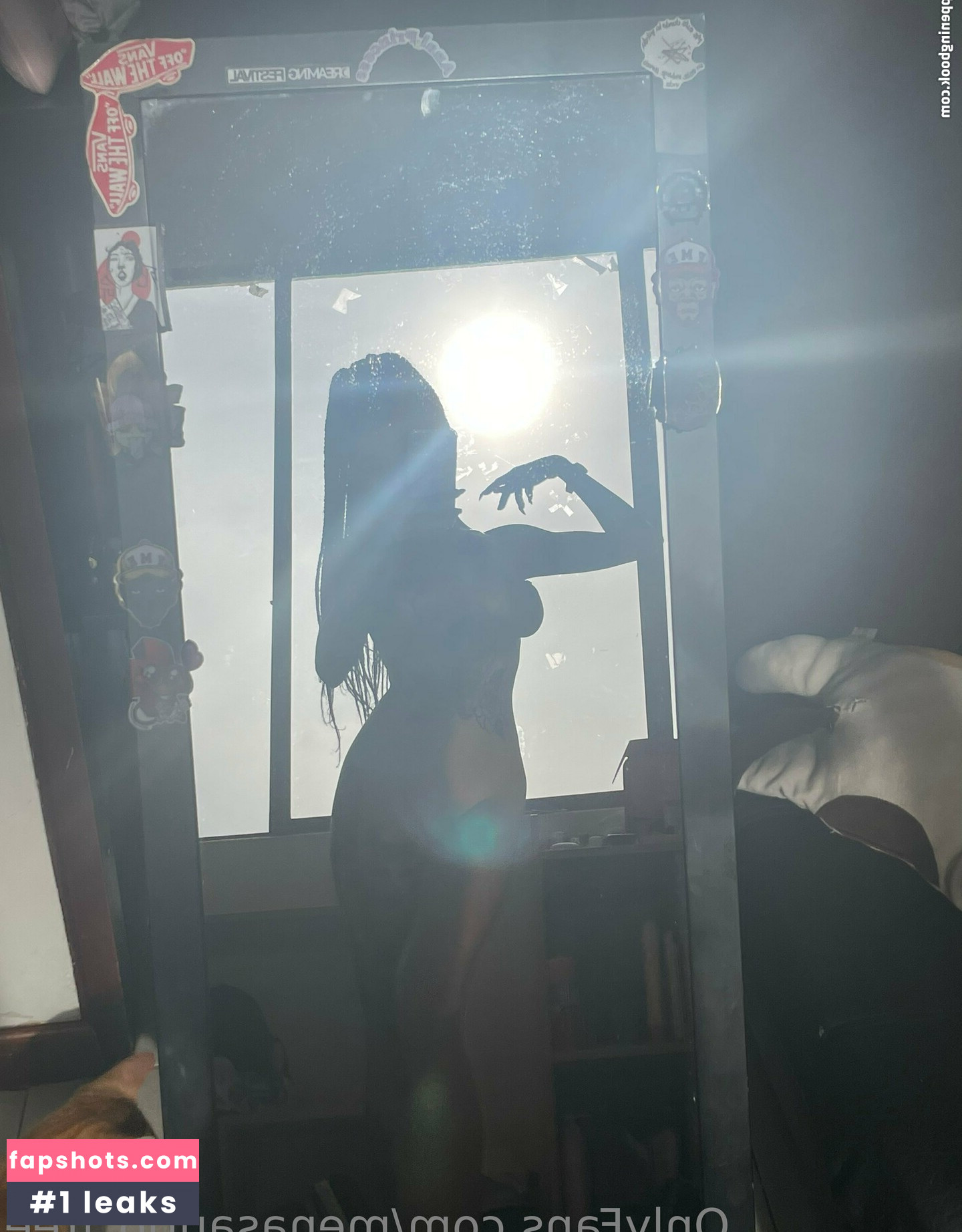 menasaurio_free gallery photo #65